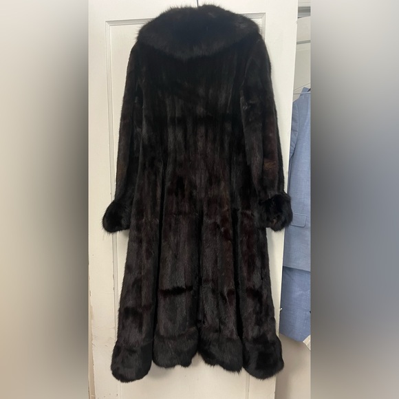 EUVC Stunning Vintage Dark Brown and Blackish Long Swing Mink Jacket - Picture 11 of 11